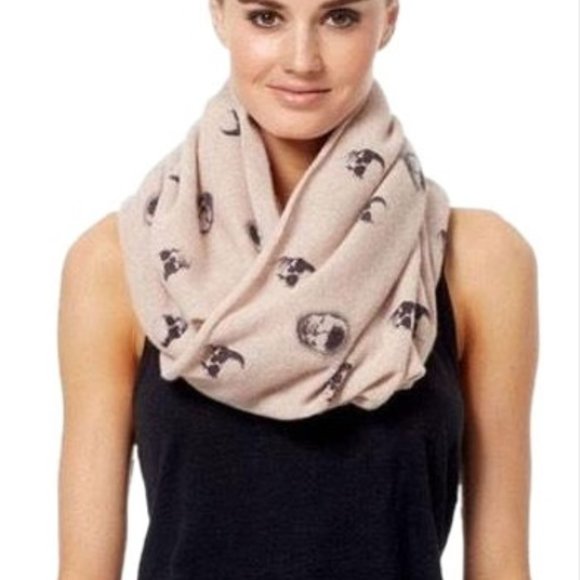 Skull Cashmere Infinity Scarf from 360 Cashmere - Picture 3 of 3